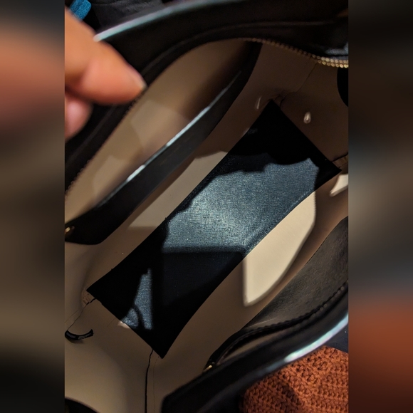 MK Tall Tote - Picture 7 of 8